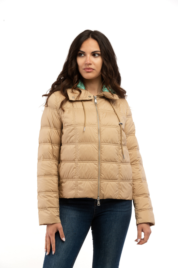 DOWN JACKET - CREME BRULEE+RIVER