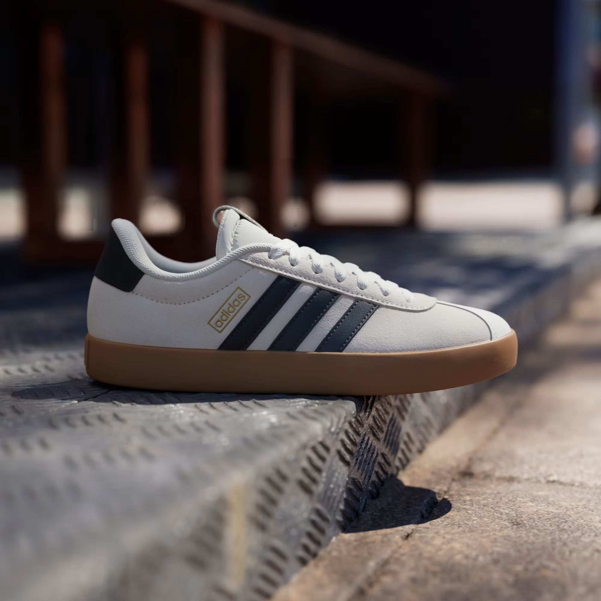 SNEAKERS - OWHITE/GRESIX/GOLDMT