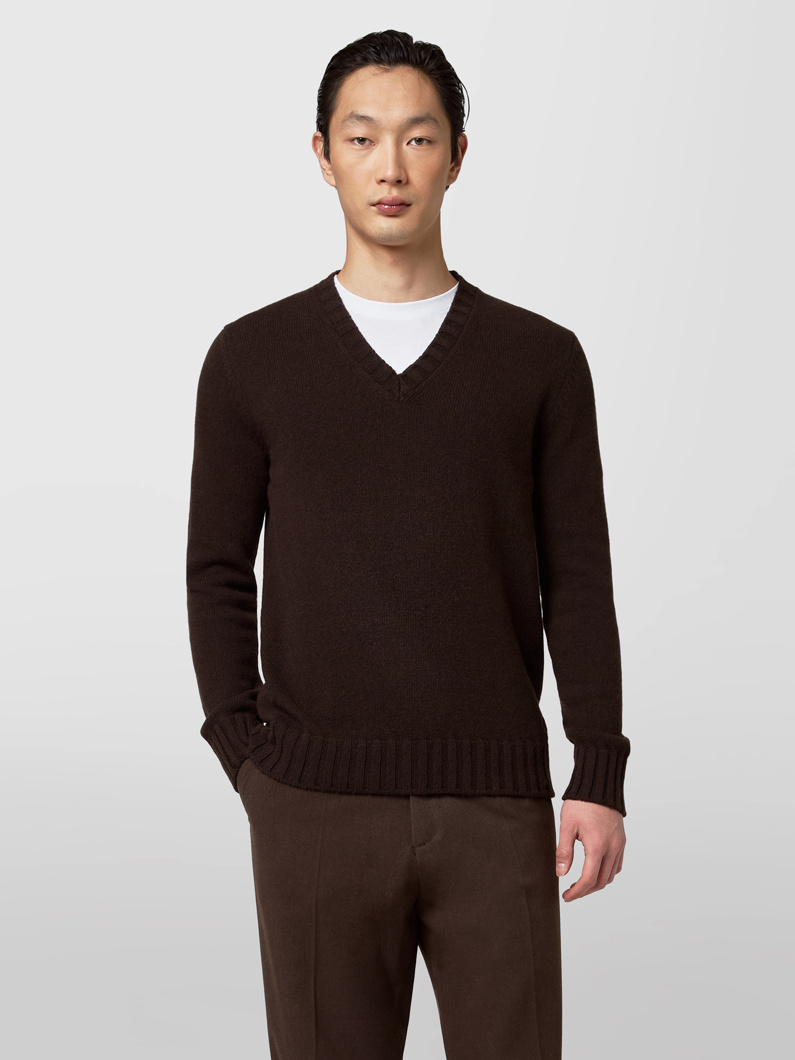 V NECK LONG SLEEVE - DARK BROWN