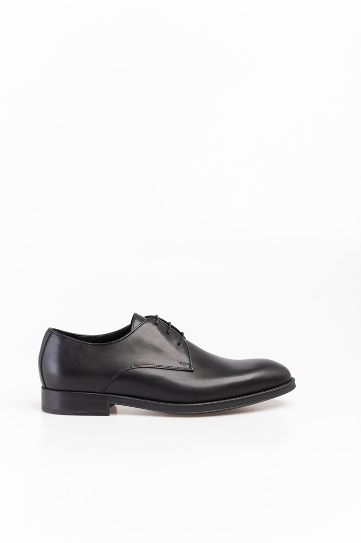 LACE-UPS - BLACK