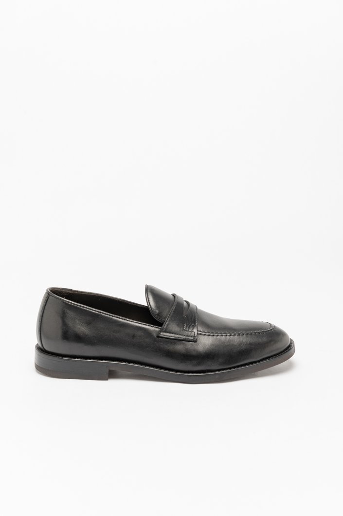 LOAFERS - BLACK