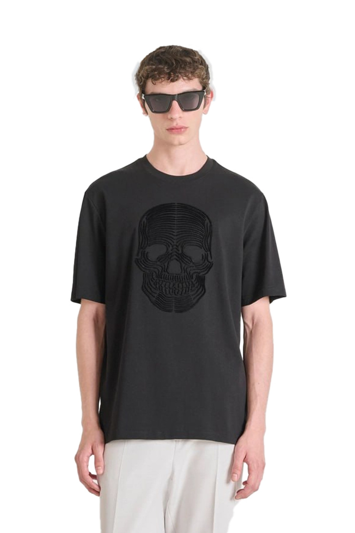 T-SHIRT - BLACK