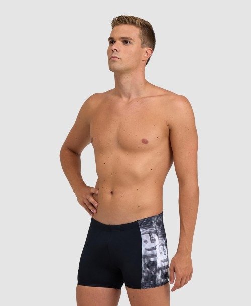 SHORTS - BLACK-WHITE MULTI