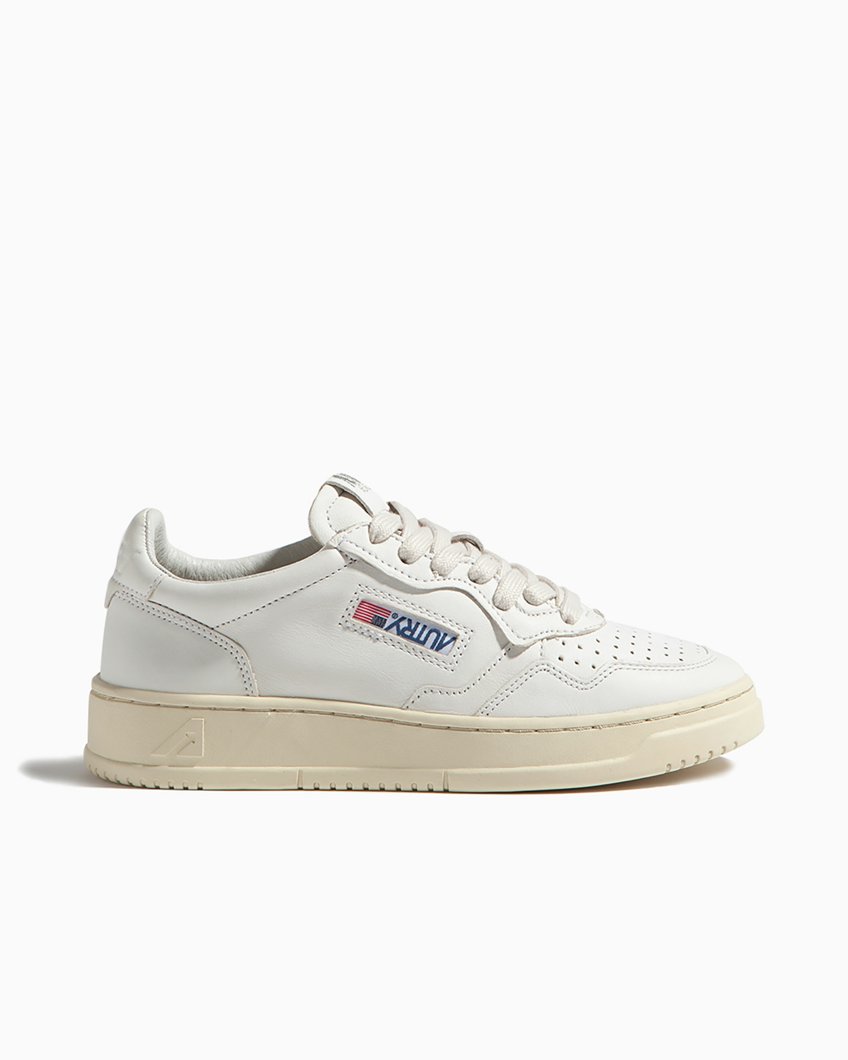 SNEAKERS - WHITE