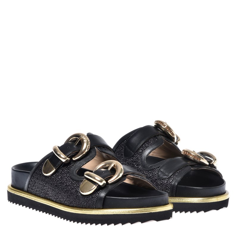 SANDALS - TAN