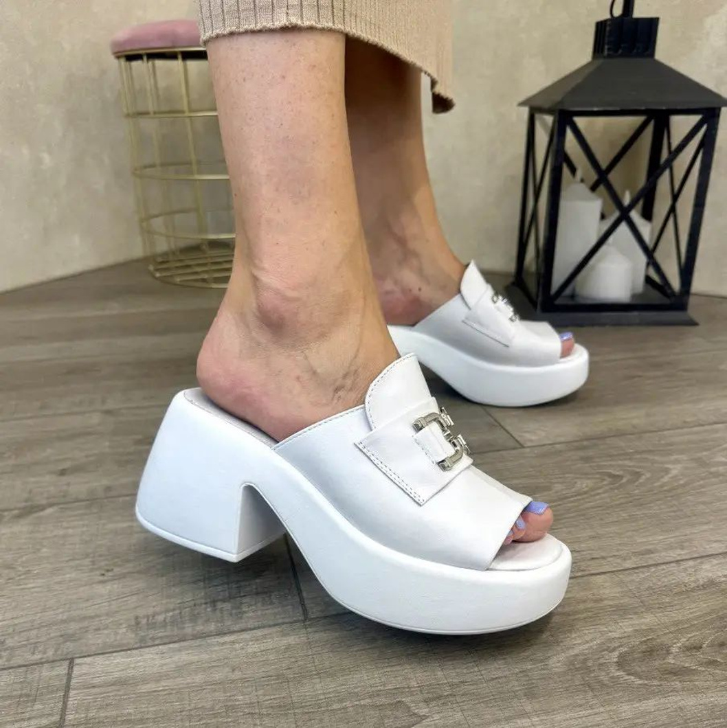 FLIP FLOPS - WHITE