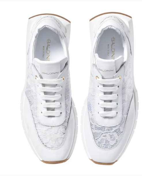 SNEAKERS - WHITE