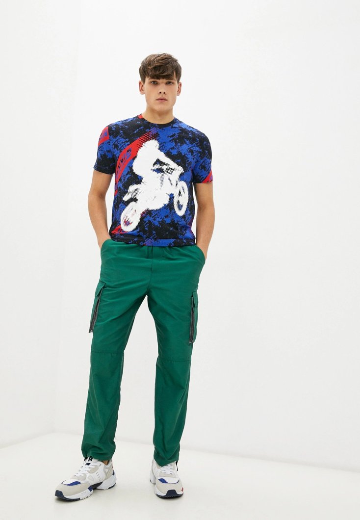 T-SHIRT - BLACK/BLUET/RED