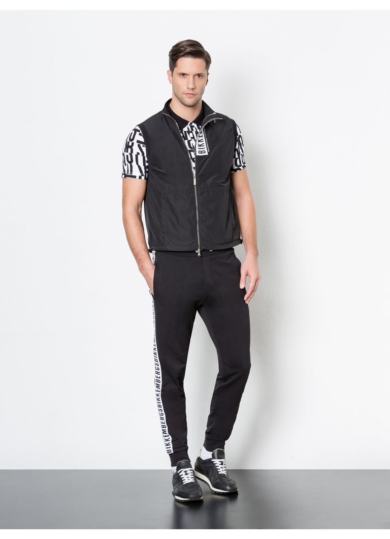DOWN VEST - BLACK