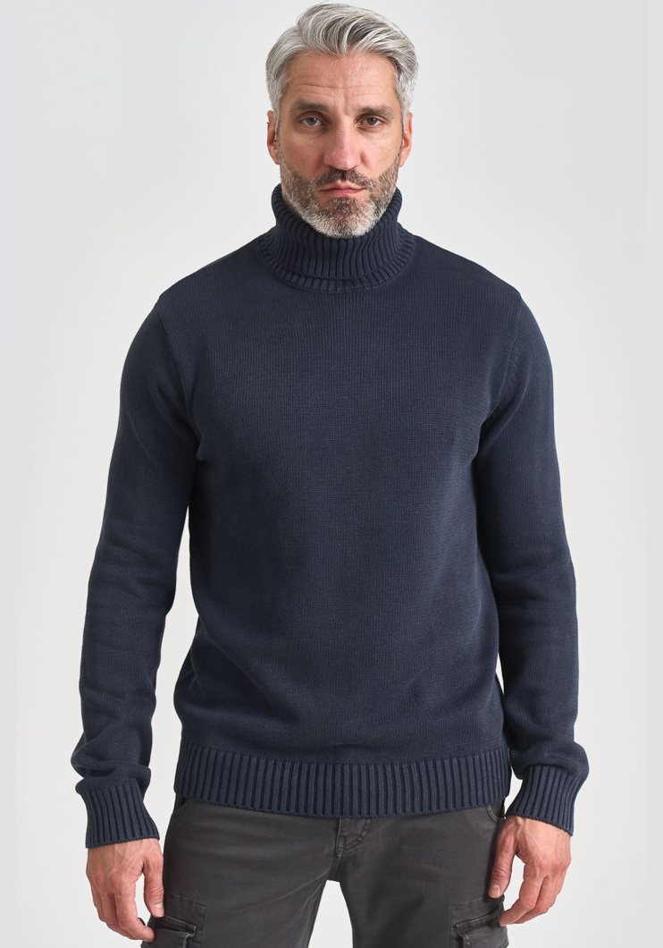 TURTLENECK - BLACK