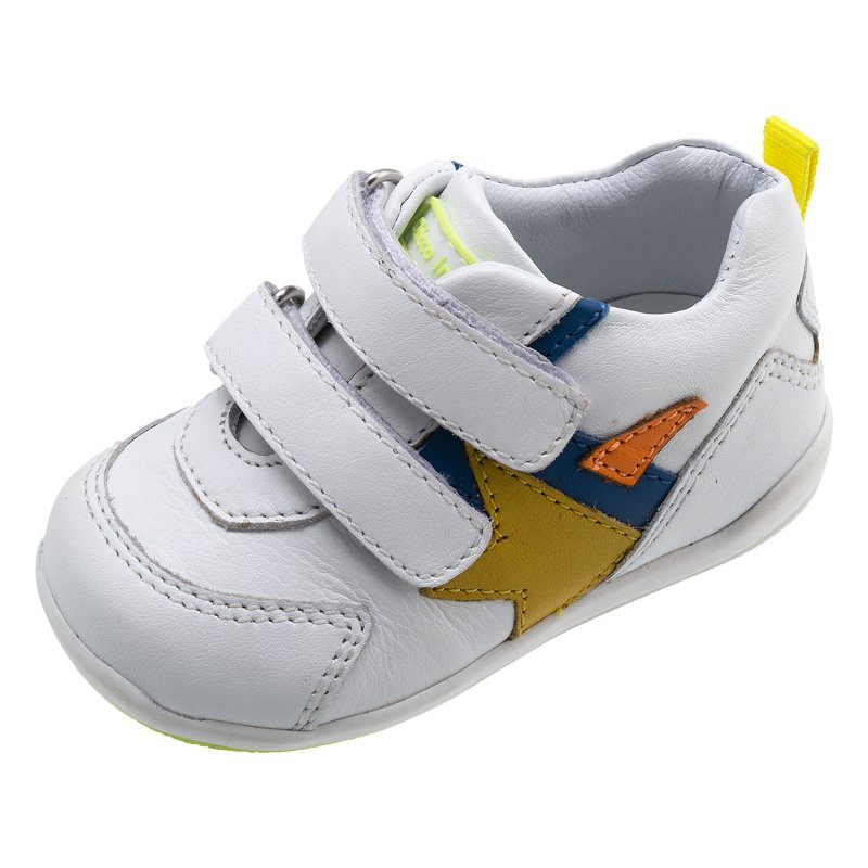 SNEAKERS - WHITE