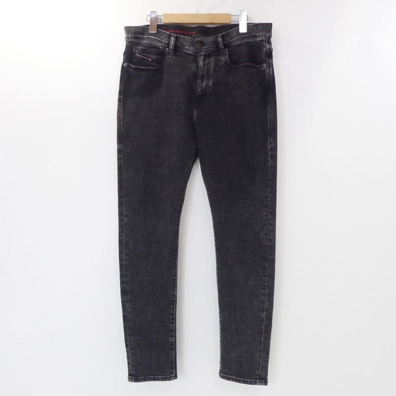 JEANS - BLACK