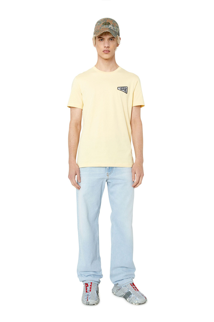 T-SHIRT - PASTEL YELLOW