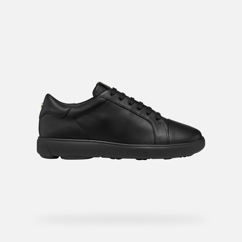 SNEAKERS - BLACK