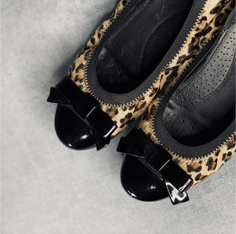 BALLET FLATS - COGNAC/BLACK