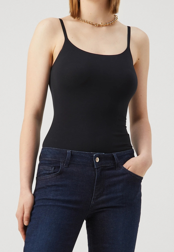 TOP - BLACK
