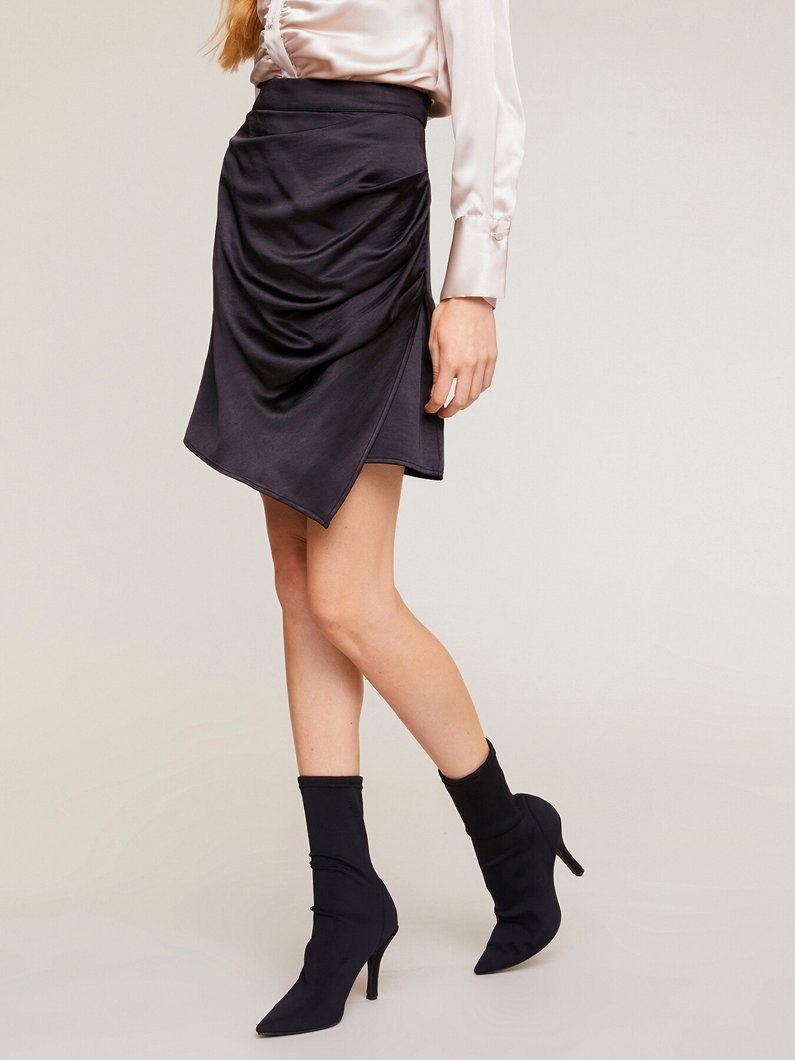 SKIRT - BLACK