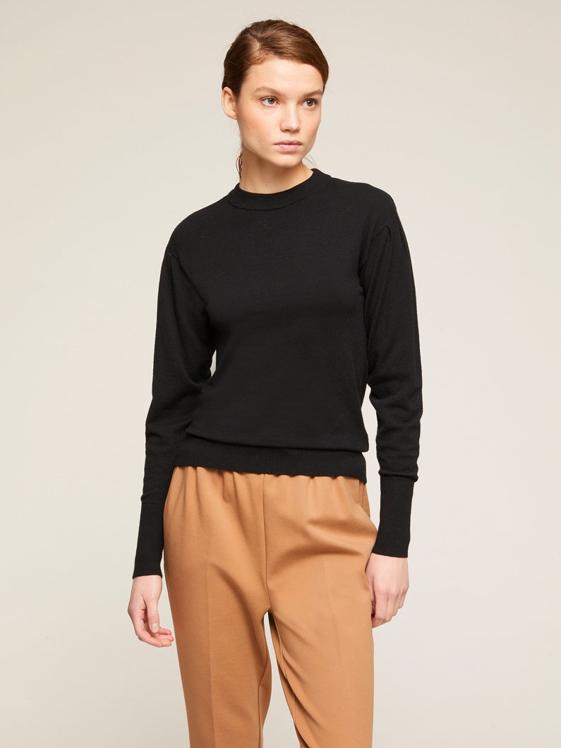 JUMPER - BLACK