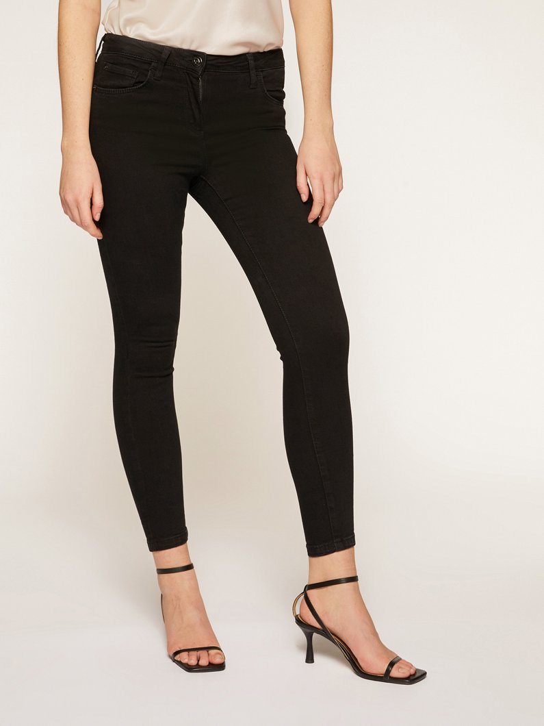 JEANS - BLACK