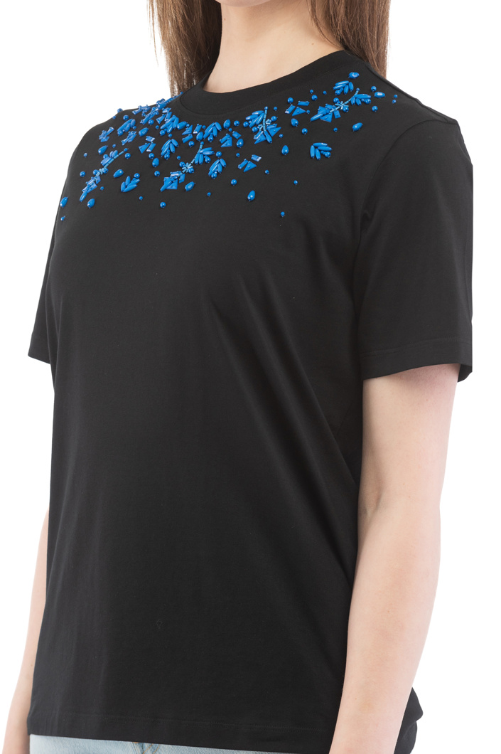 T-SHIRT - BLACK