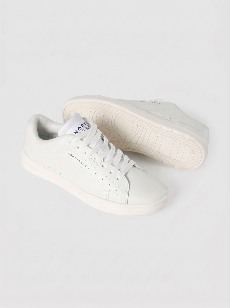 SNEAKERS - WHITE