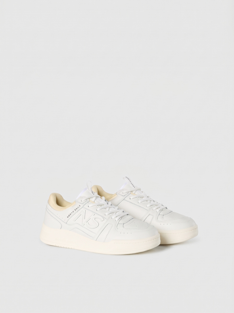 SNEAKERS - WHITE