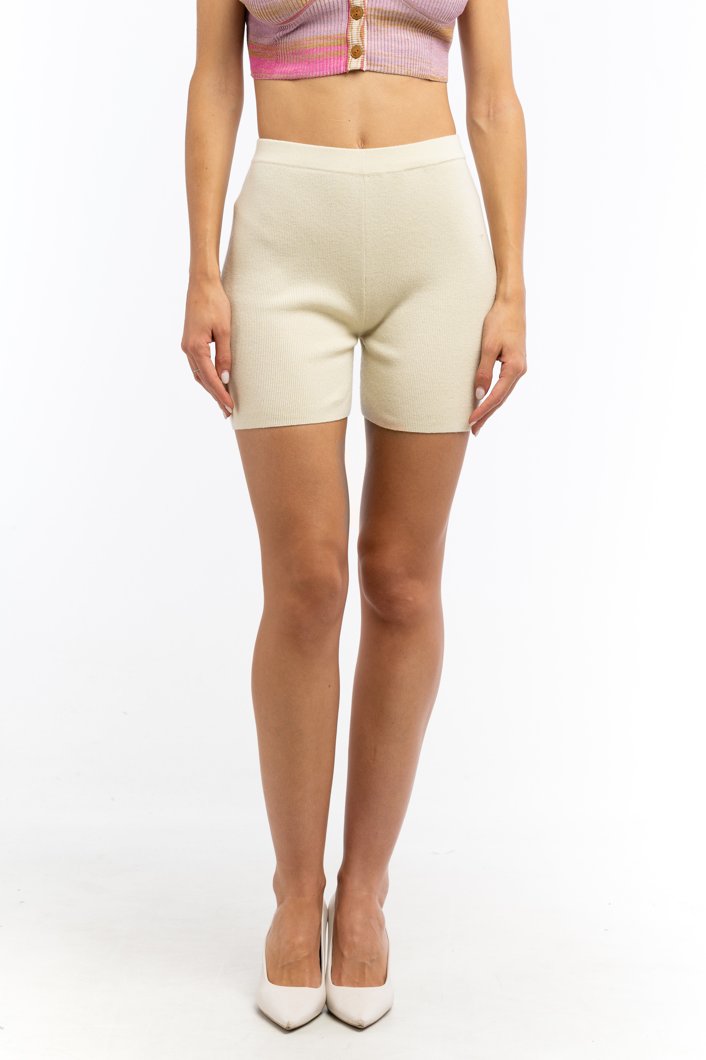 SHORTS - BUTTERY WHITE