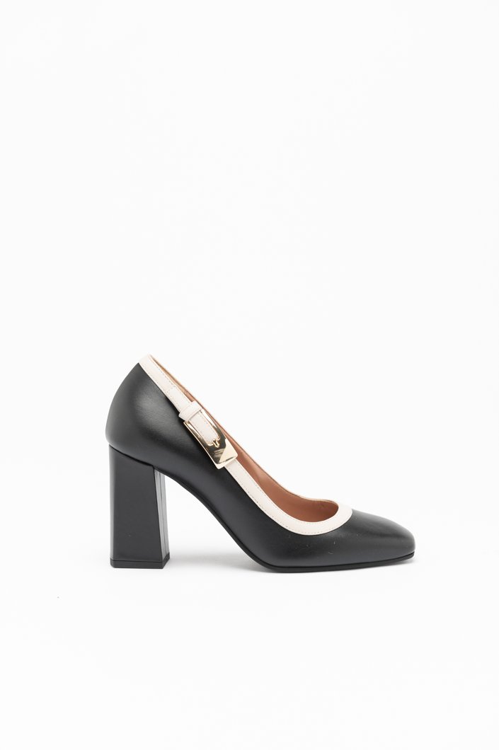 HIGH HEELS - BLACK