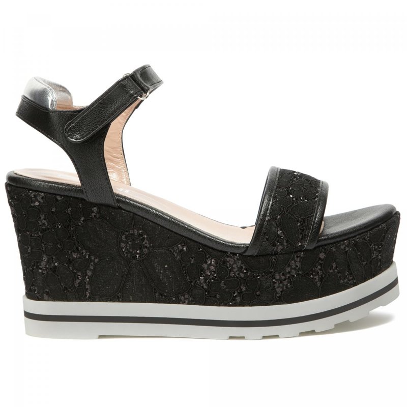SANDALS - BLACK