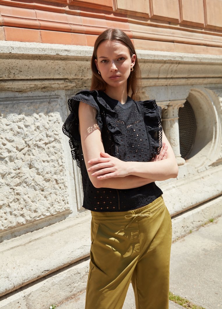 BLOUSE - JET BLACK