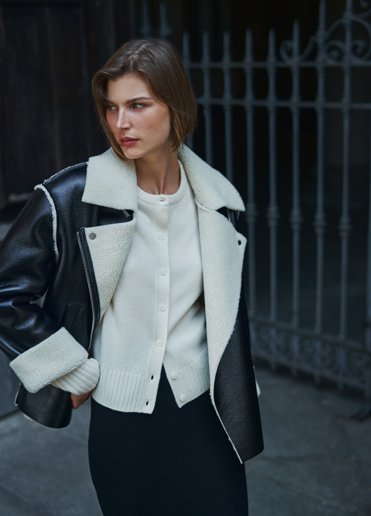 SHORT JACKET - BLACK F/FUR ECRU AS C.S.