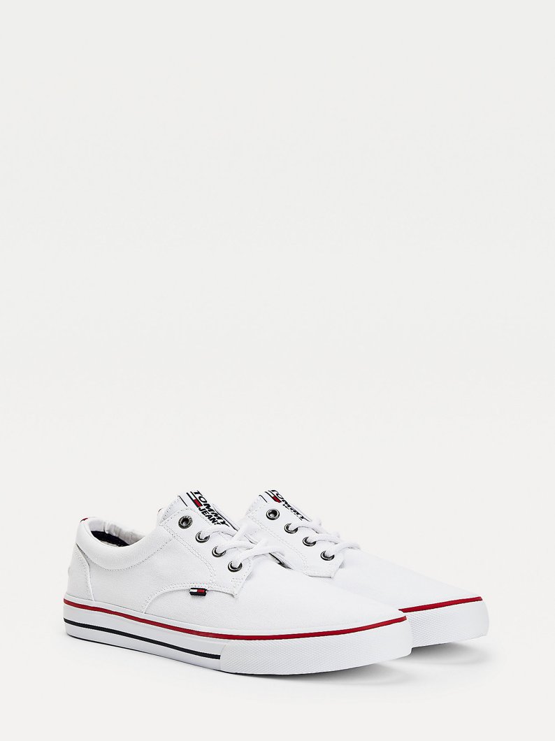 SNEAKERS - WHITE