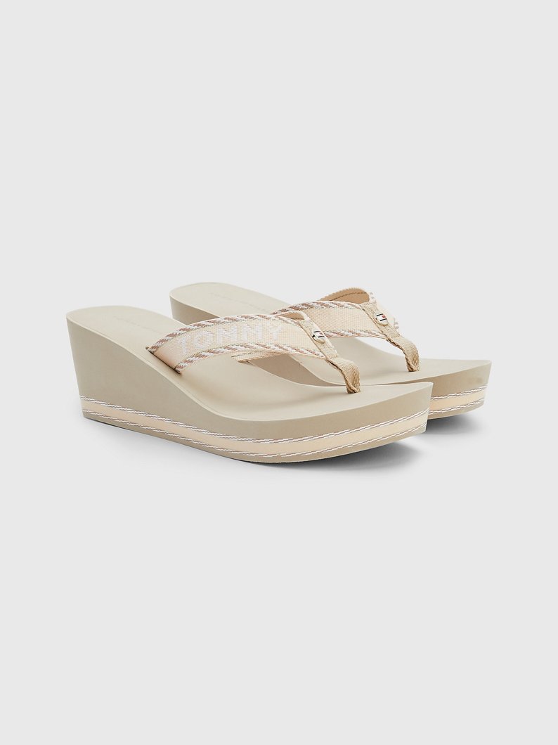 FLIP FLOPS - SANDALWOOD