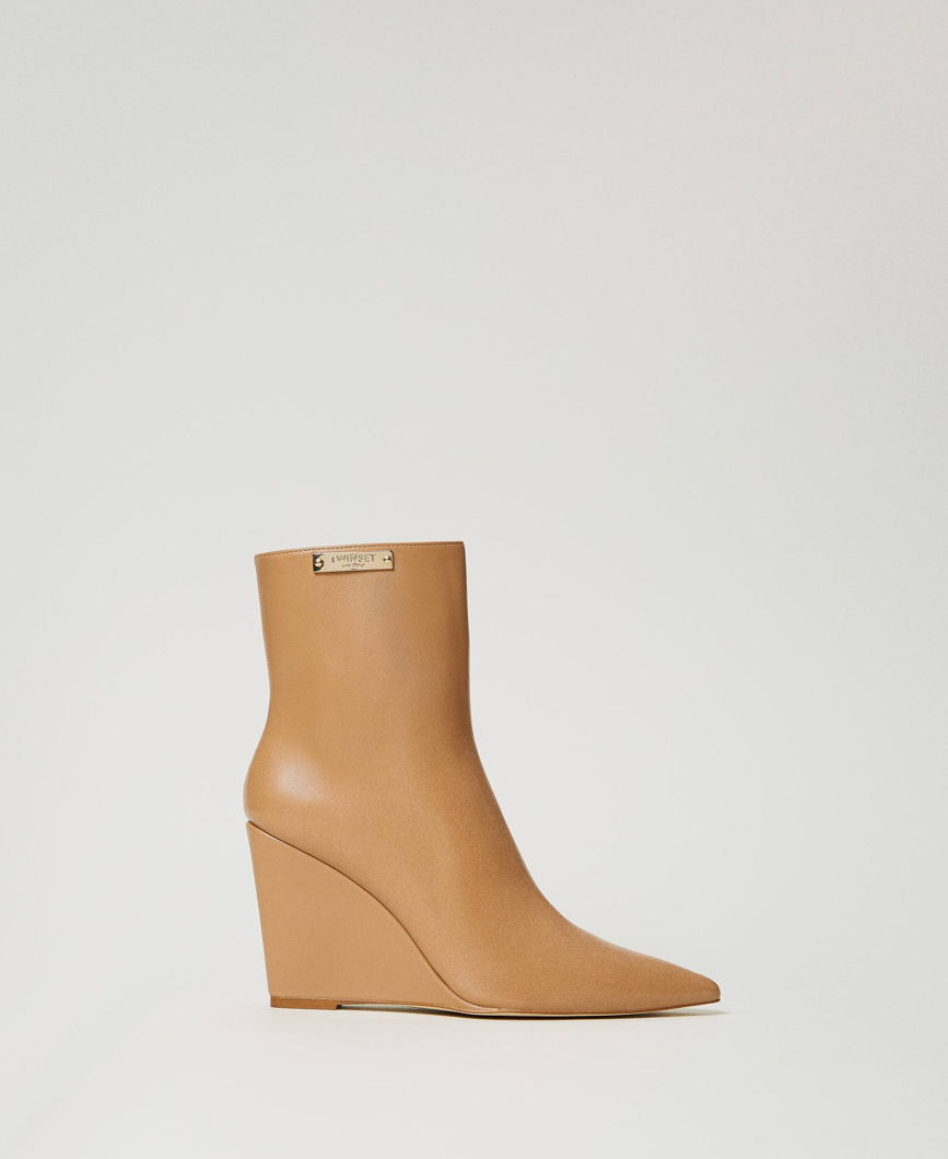 ANKLE BOOTS - HAZELNUT