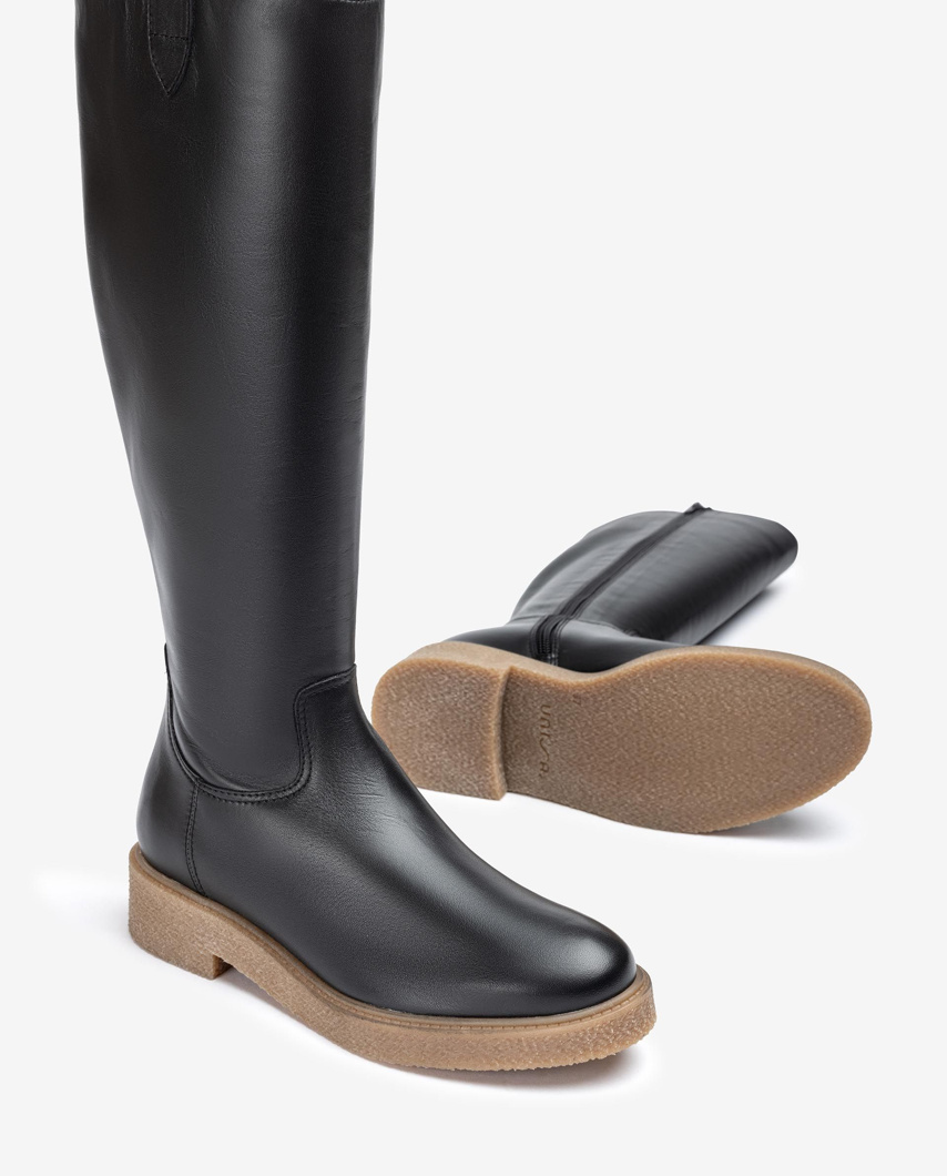 BOOTS - BLACK