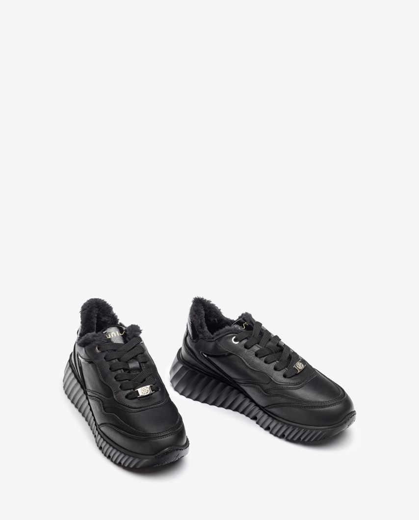 SNEAKERS - BLACK