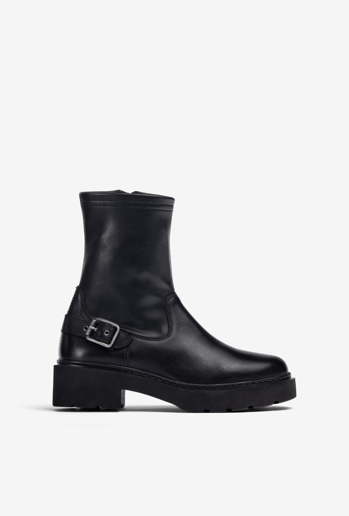 ANKLE BOOTS - BLACK