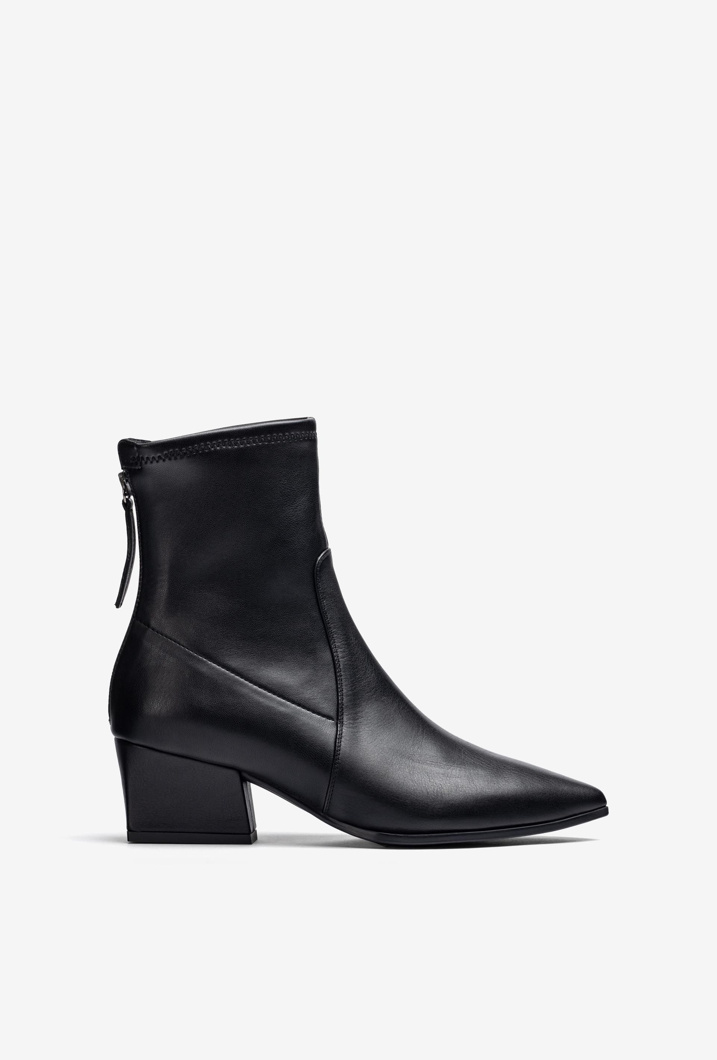 ANKLE BOOTS - BLACK