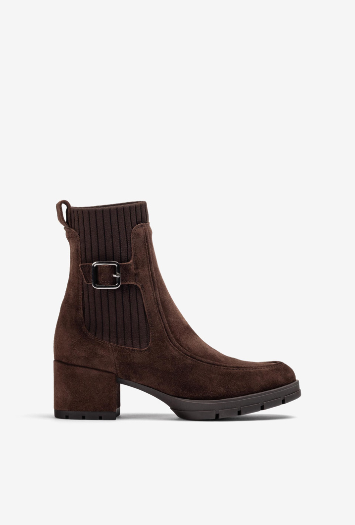 ANKLE BOOTS - BROWN
