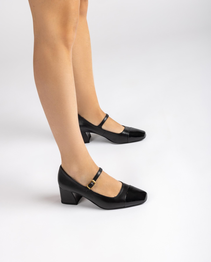 HIGH HEELS - BLACK
