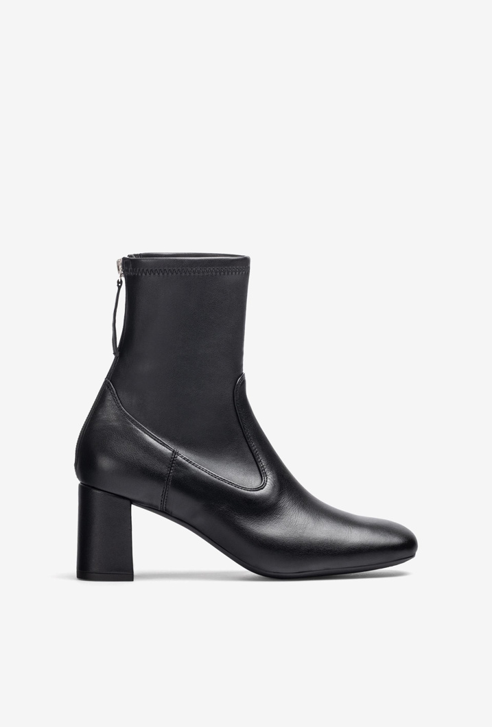 ANKLE BOOTS - BLACK